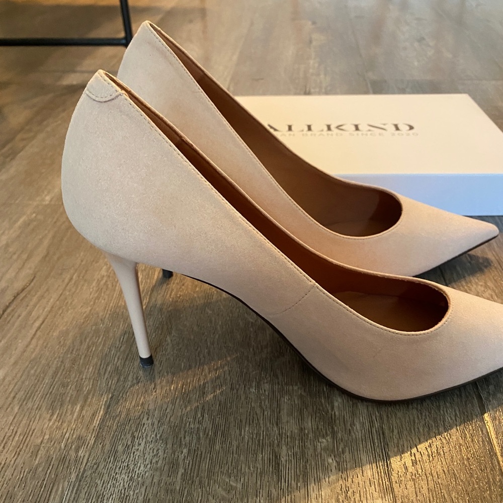 Allkind “Scarlett” vegan suede pumps size 9